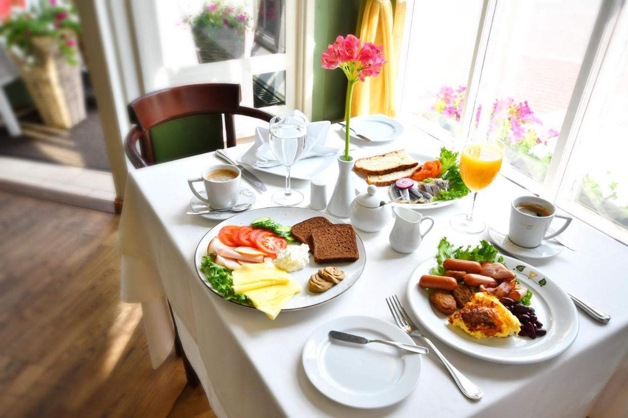 Hotel Victoria Пярну Екстер'єр фото
